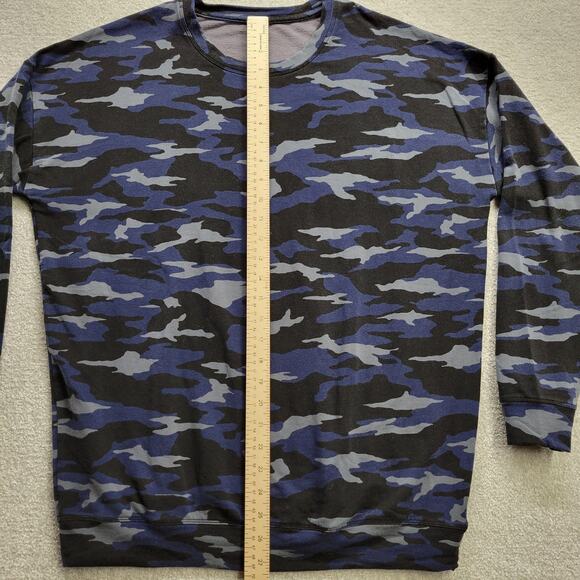 Athleta Women’s Medium Studio to Street Camo Printed Pullover Sweatshirt - Picture 5 of 7